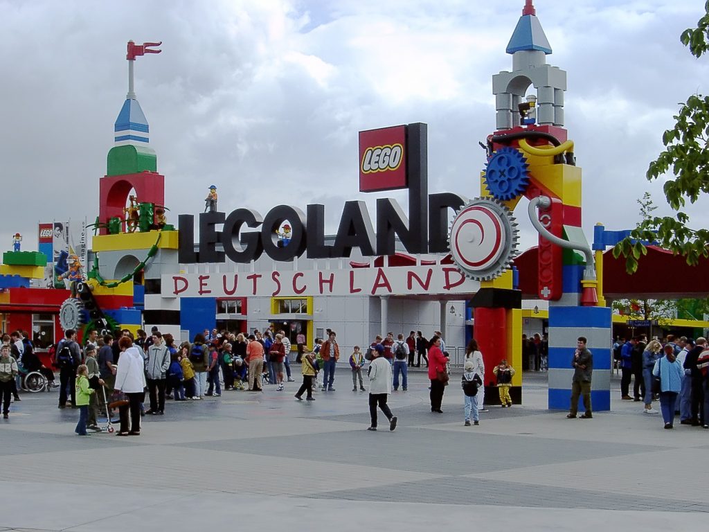 gerbang depan Legoland